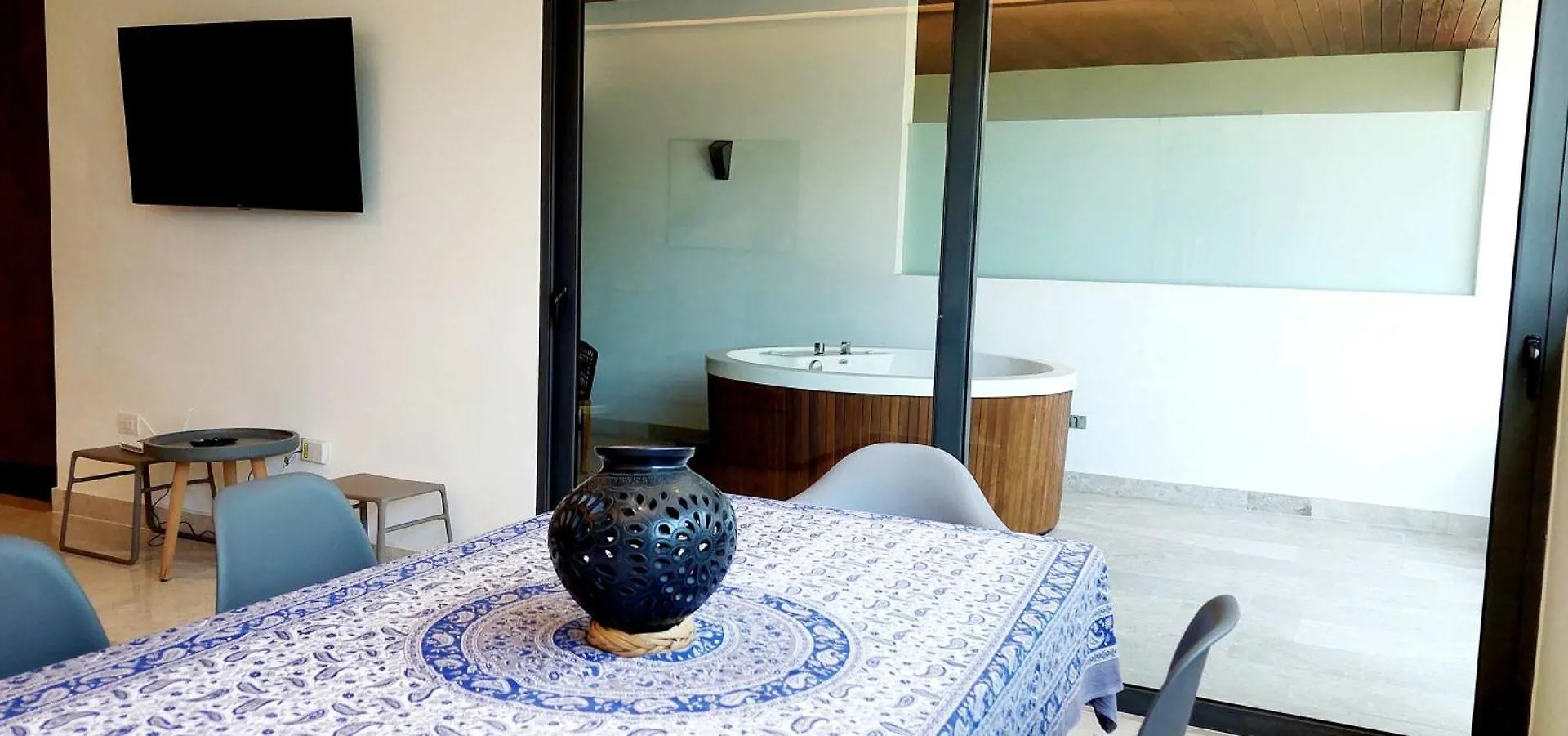 Next To The Beach Beautiful 2 Bedroom Apartment Playa del Carmen